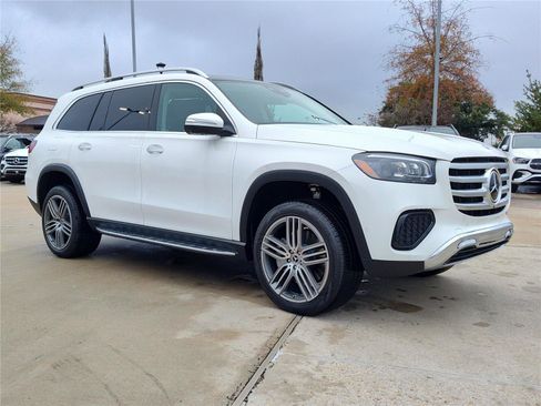 New 2026 Mercedes-Benz GLS 450 4MATIC image 5