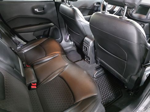 Used 2021 Jeep Compass Latitude w/ Convenience Group image 11