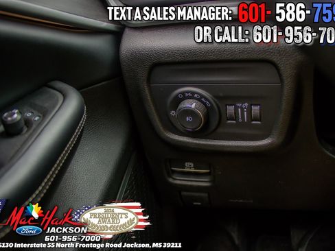 Used 2023 Jeep Grand Cherokee Limited image 18