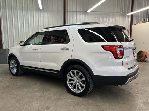 Used 2016 Ford Explorer Limited image 12