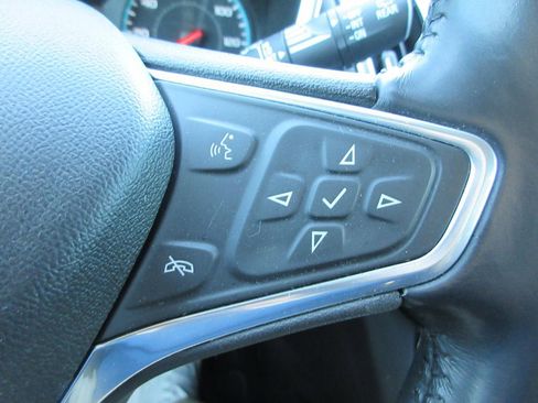 Certified 2018 Chevrolet Equinox LT image 26