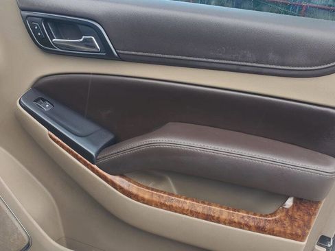 Used 2016 Chevrolet Suburban LTZ image 28