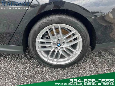 Used 2024 BMW 530i w/ Premium Package image 35