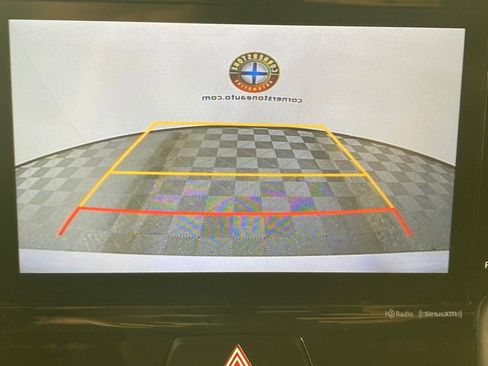 Used 2021 Kia Sorento S w/ Panoramic Sunroof Package image 4