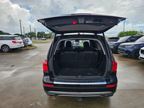 Used 2016 Mercedes-Benz GL 450 4MATIC w/ Premium I Package image 8