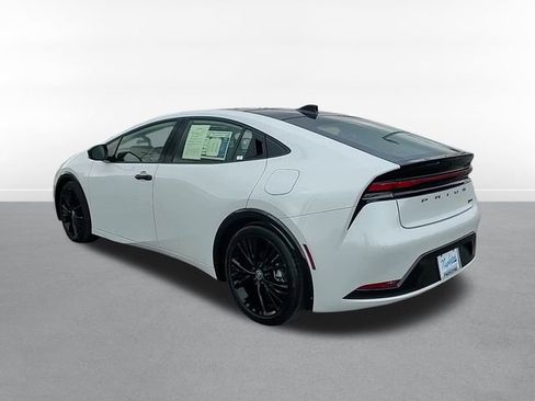 Used 2025 Toyota Prius Limited image 5