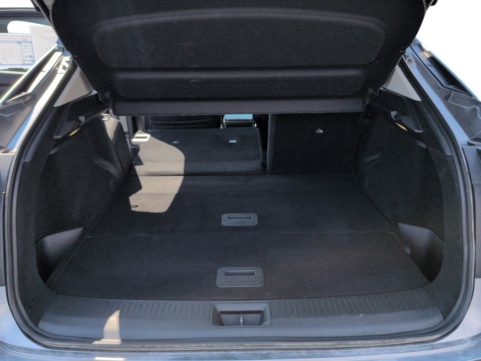 Used 2023 Nissan Ariya FWD image 25