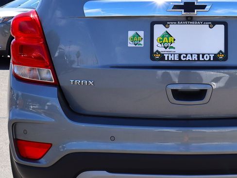Used 2020 Chevrolet Trax Premier w/ LPO, Protection Package FWD image 19