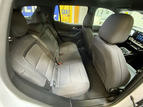 Used 2025 Chevrolet Equinox LT AWD/4WD image 28