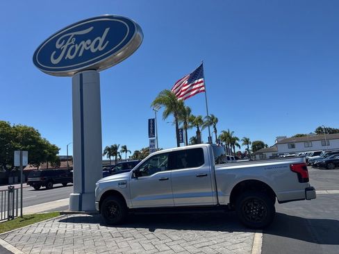 Used 2025 Ford F150 Lightning XLT AWD/4WD image 20