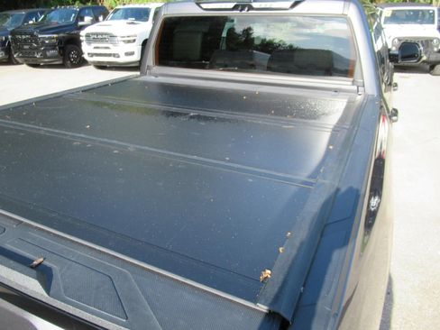 Used 2023 Toyota Tundra Platinum AWD/4WD image 40