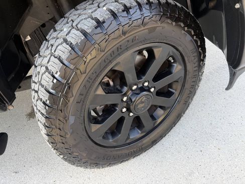 Used 2025 RAM 2500 Laramie w/ Night Edition AWD/4WD image 35