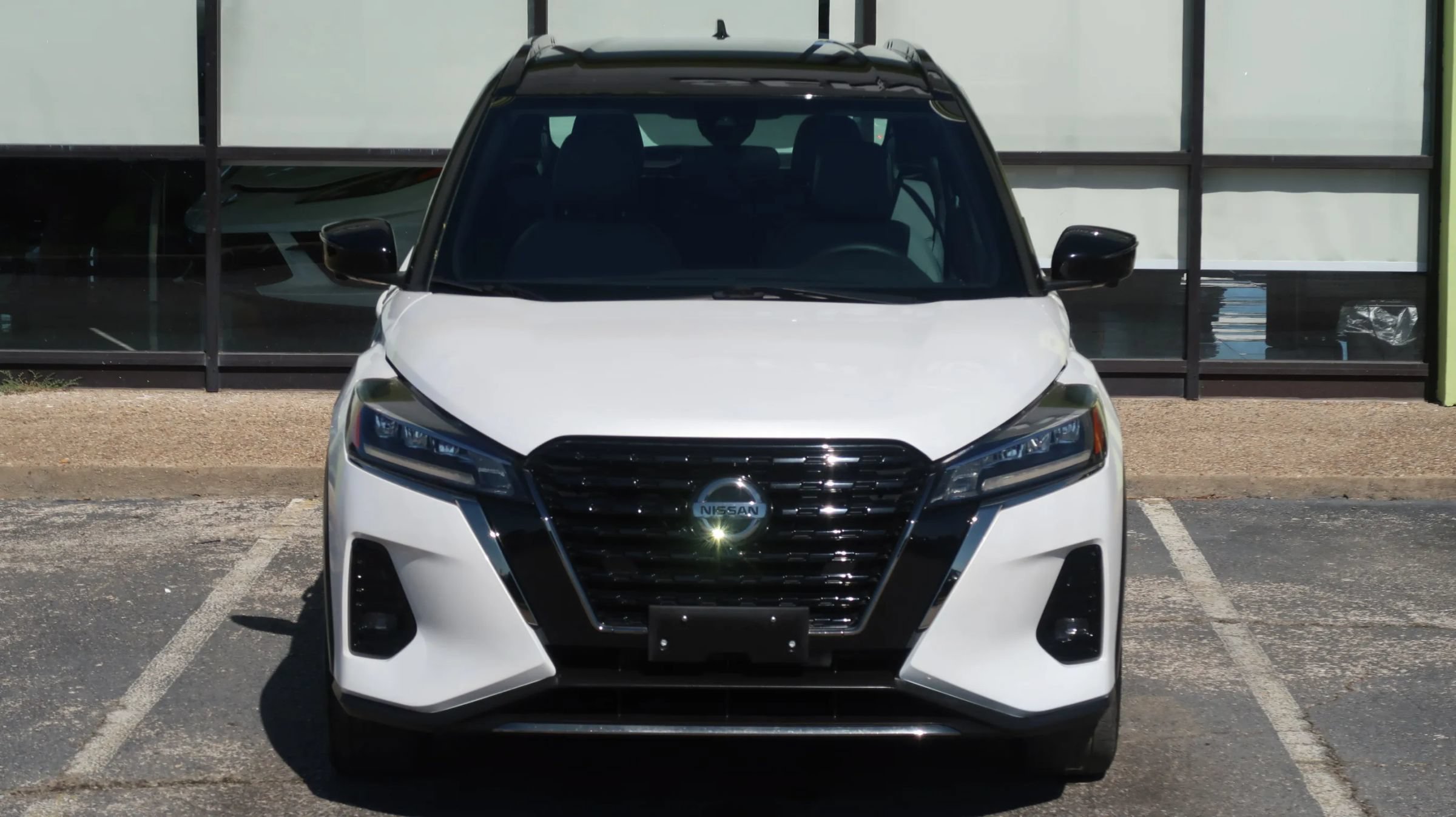 Used 2021 Nissan Kicks SR w/ SR Premium Package FWD image 4