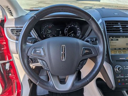 Used 2019 Lincoln MKC Reserve w/ MKC Technology Package image 17