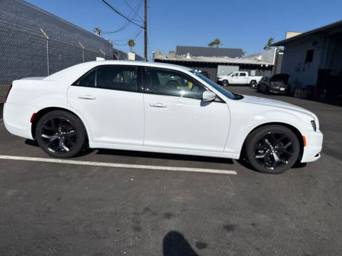 Used 2021 Chrysler 300 S RWD image 10