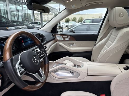 Used 2022 Mercedes-Benz GLS 450 4MATIC image 14