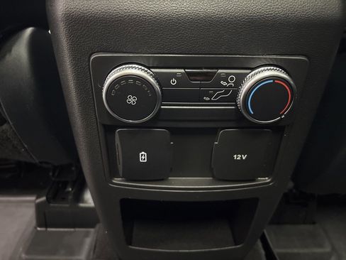 Used 2021 Ford Explorer XLT w/ Equipment Group 202A image 28