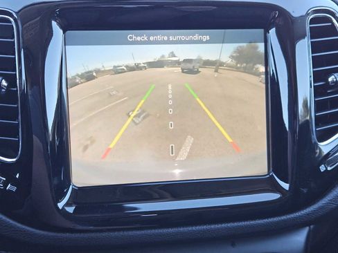 Used 2020 Jeep Compass Limited image 18