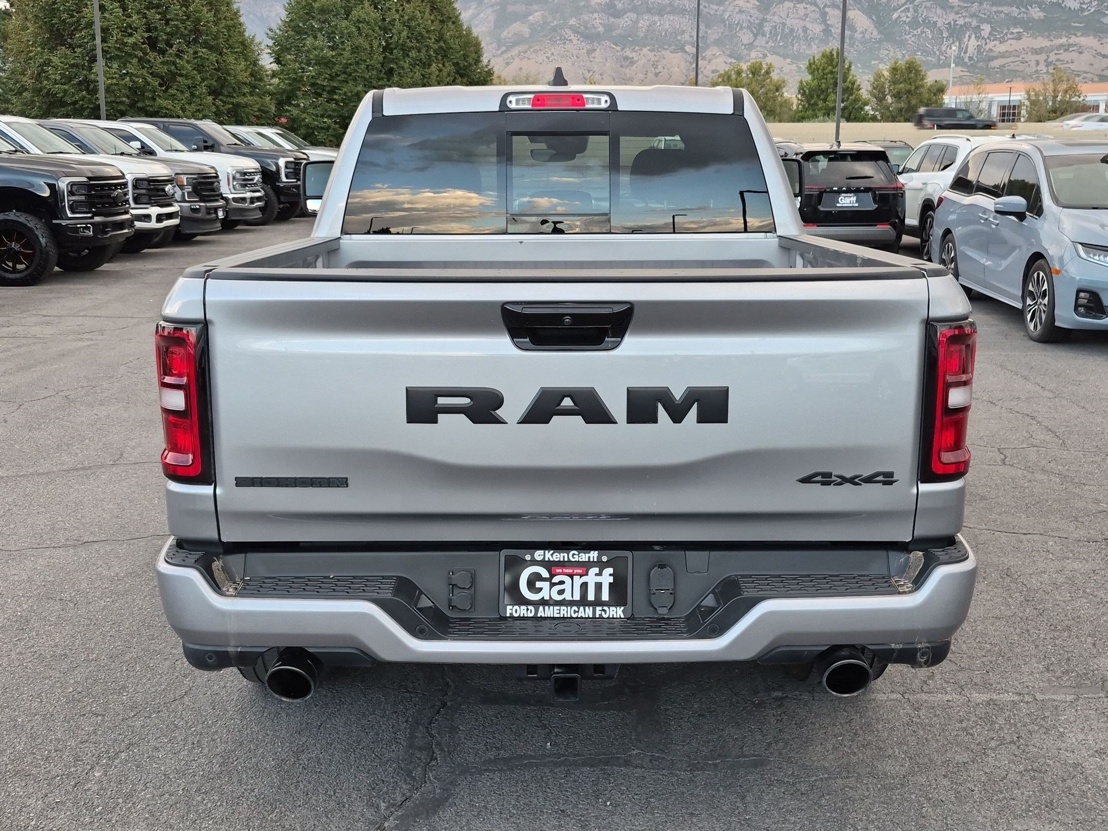 Used 2025 RAM 1500 Big Horn AWD/4WD image 4