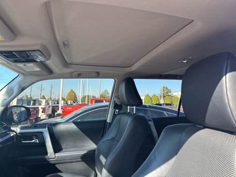 Used 2022 Toyota 4Runner Limited image 5