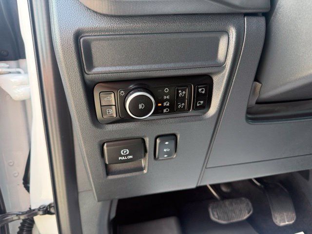 Used 2025 Ford F150 Platinum w/ Equipment Group 702A High AWD/4WD image 27