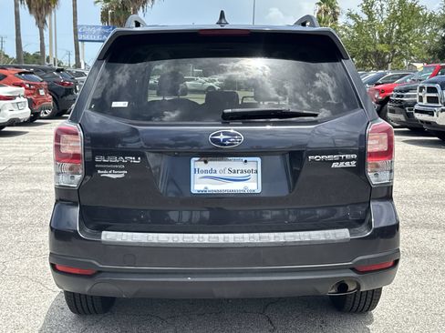 Used 2017 Subaru Forester 2.5i Premium AWD/4WD image 6