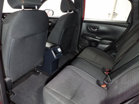 Used 2023 Honda HR-V Sport image 11