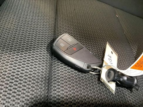 Used 2023 Chevrolet Colorado LT RWD image 19