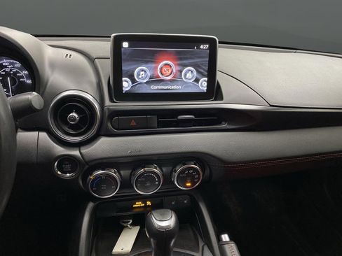 Used 2020 FIAT 124 Spider Abarth w/ Convenience Group image 9