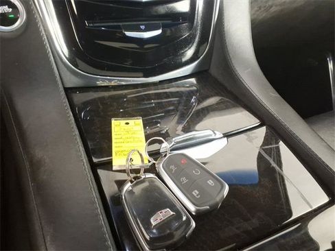 Used 2015 Cadillac Escalade ESV Platinum image 27