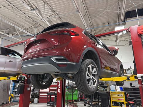 Used 2021 Buick Envision Essence image 5