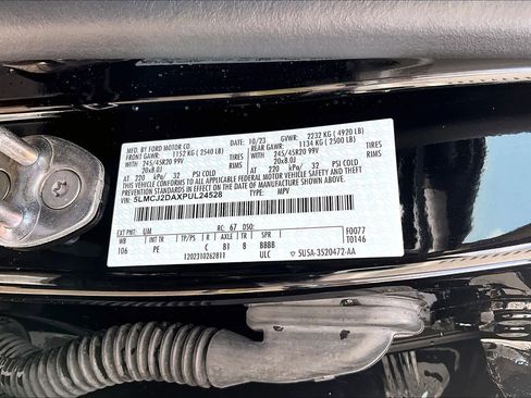 Used 2023 Lincoln Corsair Reserve w/ Equipment Group 202A image 33