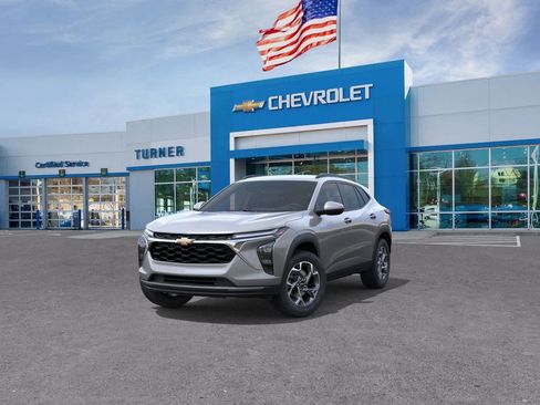 New 2026 Chevrolet Trax LT w/ Driver Confidence Package image 8
