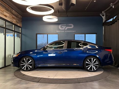 Used 2019 Nissan Altima 2.5 SR w/ SR Premium Package image 6