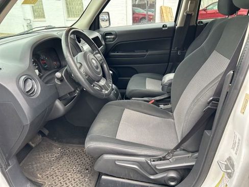 Used 2012 Jeep Patriot Latitude image 11
