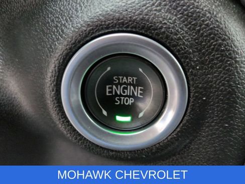 Used 2022 Chevrolet Silverado 2500 LT w/ Convenience Package image 16