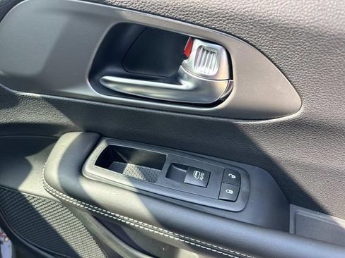 New 2027 Chrysler Pacifica Select w/ Family Tech Group FWD image 16