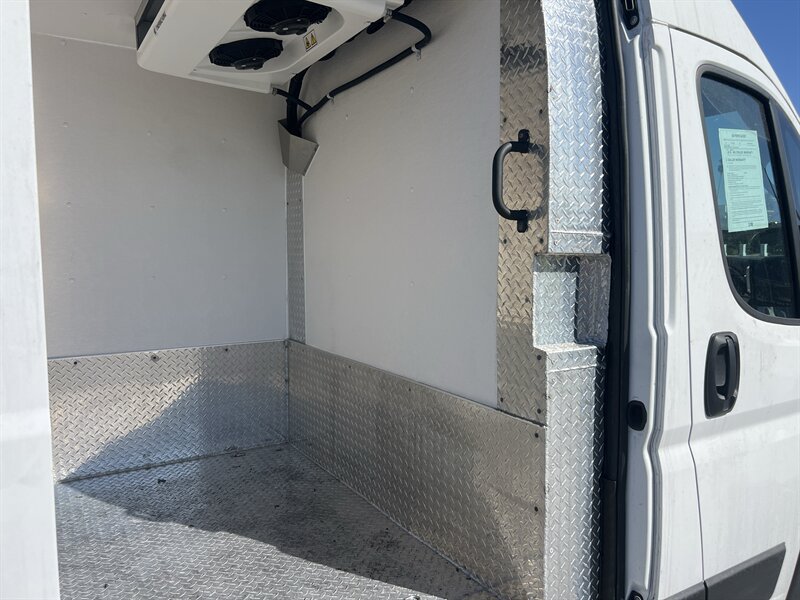 Used 2025 RAM ProMaster 3500 w/ Convenience Group FWD image 11