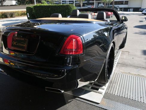 Used 2016 Rolls-Royce Dawn image 47