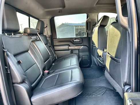 Used 2022 Chevrolet Silverado 2500 LT w/ Convenience Package image 18