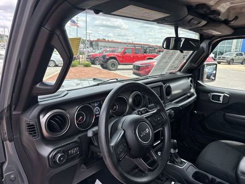 Used 2022 Jeep Wrangler Unlimited Sport AWD/4WD image 14