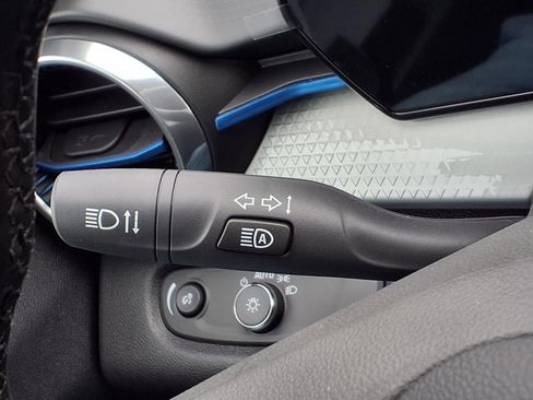 New 2026 Chevrolet Trax LT FWD image 16