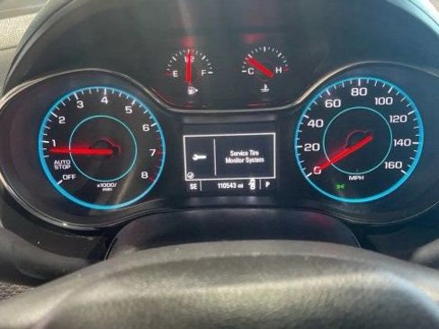 Used 2017 Chevrolet Cruze LS image 18