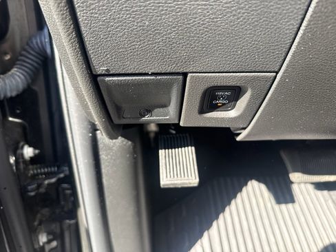 Used 2024 RAM 2500 Big Horn w/ Night Edition image 17