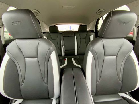 Used 2025 Buick Envision Sport Touring image 30