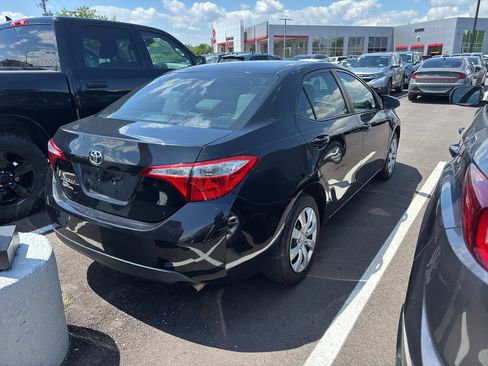 Used 2016 Toyota Corolla LE FWD image 4