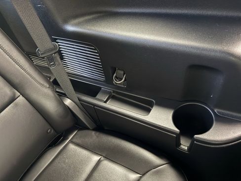 Used 2022 Ford Explorer Platinum w/ Equipment Group 601A image 43