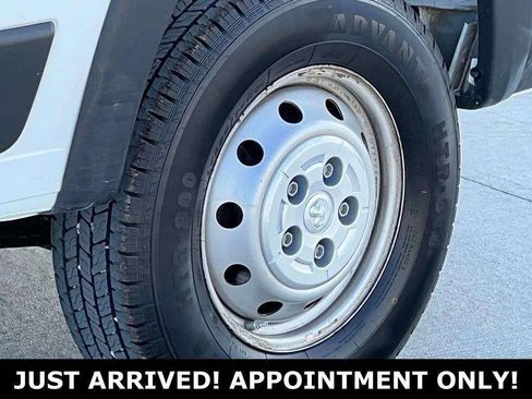 Used 2023 RAM ProMaster 2500 w/ Driver Convenience Group image 33