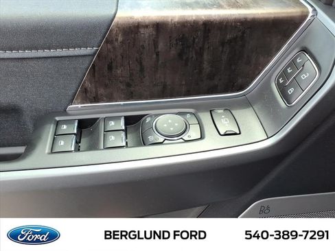 New 2026 Ford F250 Lariat w/ Black Appearance Package AWD/4WD image 14