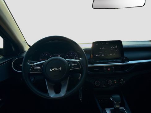 Used 2024 Kia Forte LXS image 20